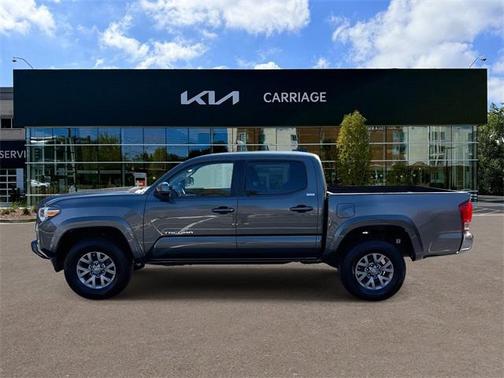 2017 Toyota Tacoma SR5