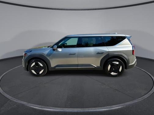 2024 Kia EV9 Light Long Range