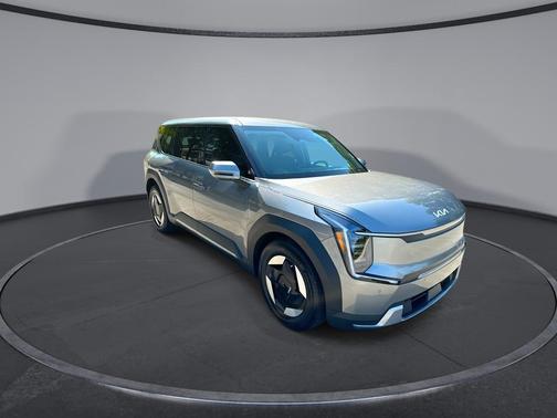 2024 Kia EV9 Light Long Range