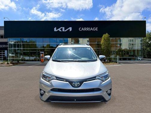 Silver Sky Metallic 2018 Toyota RAV4 Hybrid SE