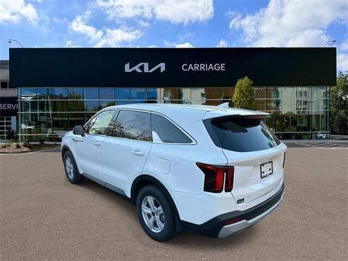 2025 Kia Sorento LX