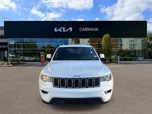 2019 Jeep Grand Cherokee Laredo