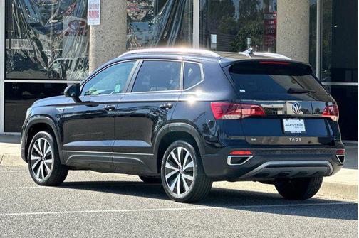 2024 Volkswagen Taos SE