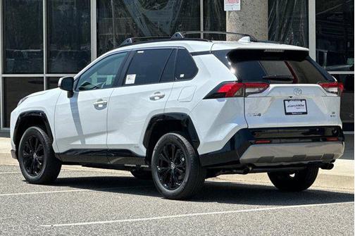 2025 Toyota RAV4 Hybrid SE