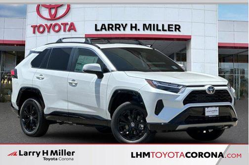 2025 Toyota RAV4 Hybrid SE