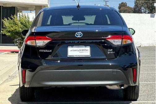 2025 Toyota Corolla Hybrid LE