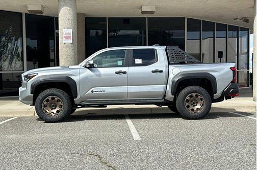 2025 Toyota Tacoma Hybrid Trailhunter