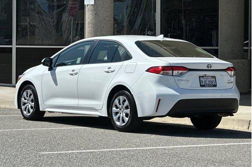 2024 Toyota Corolla Hybrid LE