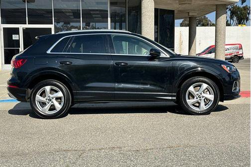 2021 Audi Q3 40 Premium