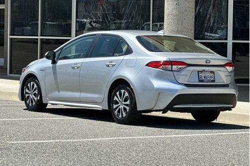 2020 Toyota Corolla Hybrid LE