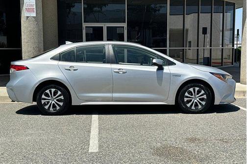 2020 Toyota Corolla Hybrid LE