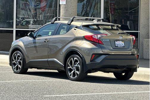2021 Toyota C-HR XLE
