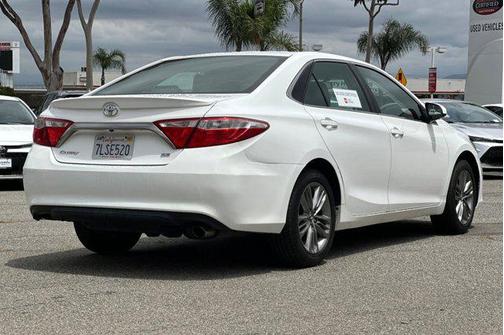 2015 Toyota Camry SE