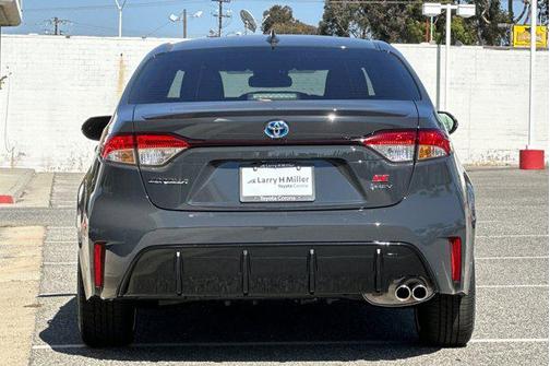 2025 Toyota Corolla Hybrid SE
