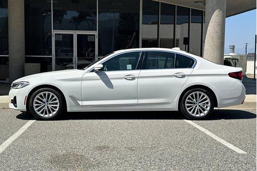 2021 BMW 530 530i