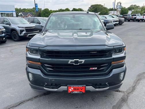Graphite Metallic 2018 Chevrolet Silverado 1500 2LT