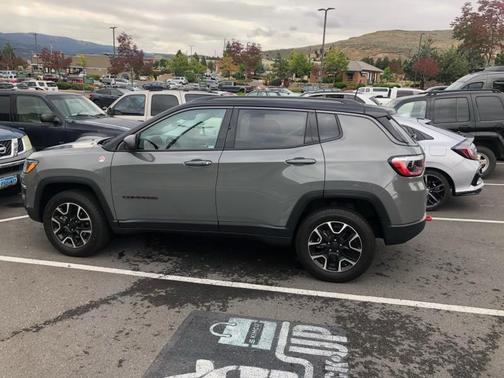 2021 Jeep Compass Trailhawk