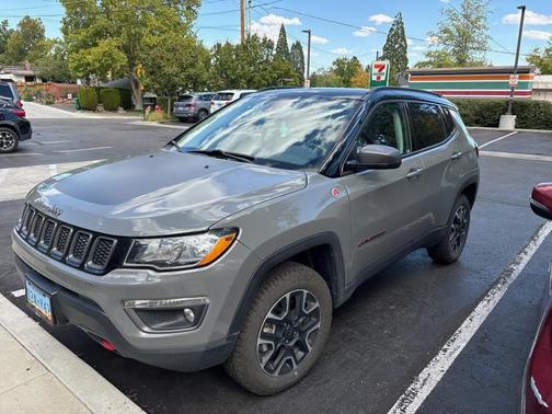 2021 Jeep Compass Trailhawk