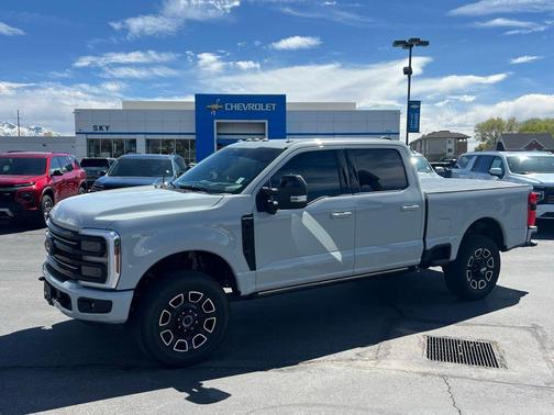 Avalanche 2025 Ford F-350 Platinum