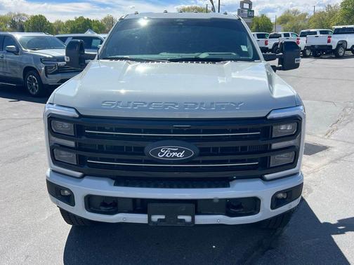 Avalanche 2025 Ford F-350 Platinum