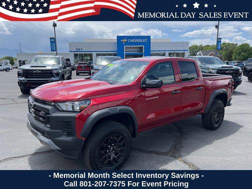 Radiant Red Tintcoat 2026 Chevrolet Colorado Trail Boss