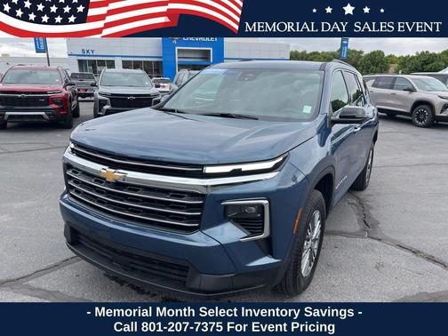 Lakeshore Blue Metallic 2026 Chevrolet Traverse LT