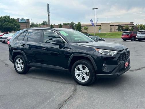2021 Toyota RAV4 Hybrid XLE