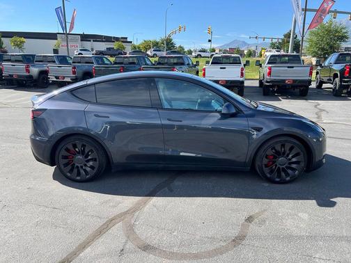 Gray 2022 Tesla Model Y Performance Dual Motor All-Wheel Drive