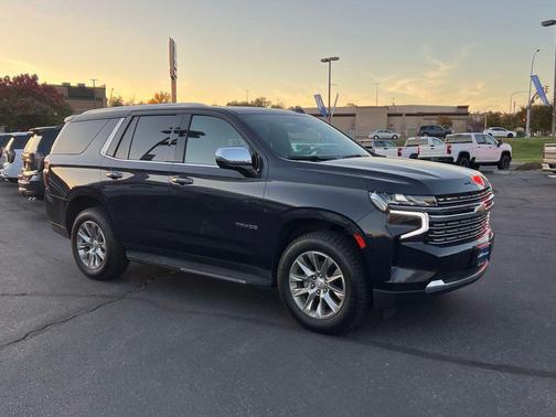 Dark Ash Metallic 2022 Chevrolet Tahoe Premier