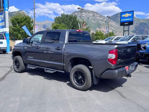 Magnetic Gray Metallic 2017 Toyota Tundra SR5