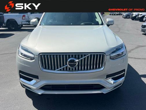 2022 Volvo XC90 Recharge Plug-In Hybrid T8 Inscription 6 Passenger