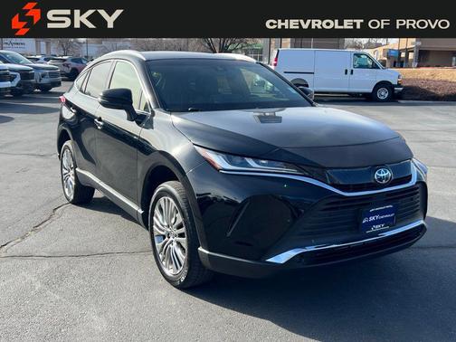 2022 Toyota Venza XLE