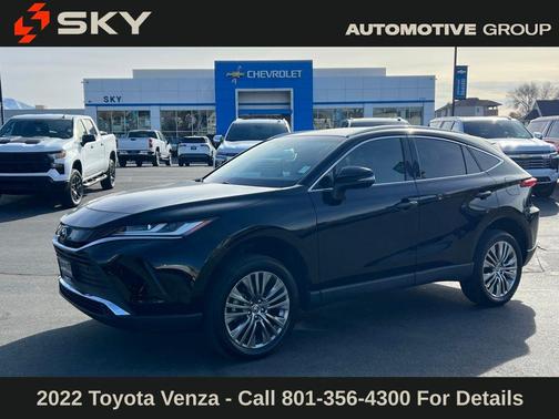 2022 Toyota Venza XLE