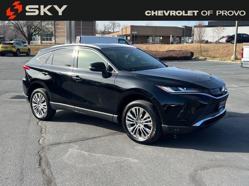 2022 Toyota Venza XLE