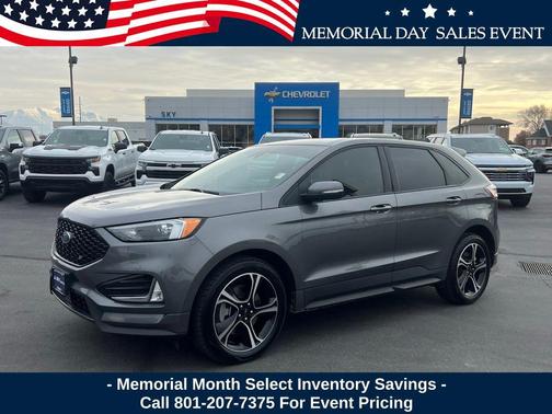 Carbonized Gray Metallic 2023 Ford Edge ST