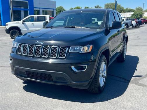 2022 Jeep Grand Cherokee Laredo