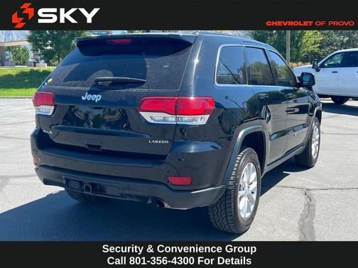 2022 Jeep Grand Cherokee Laredo