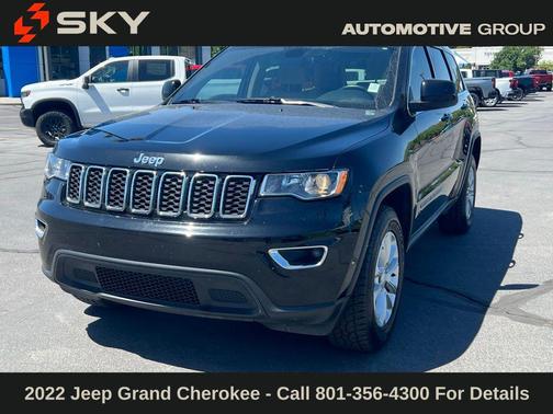 2022 Jeep Grand Cherokee Laredo