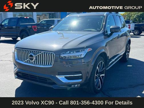 2023 Volvo XC90 B5 Plus
