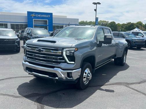 Sterling Gray Metallic 2025 Chevrolet Silverado 3500 LTZ