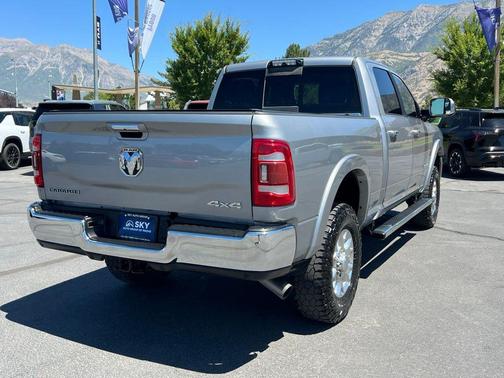 2021 RAM 2500 Laramie Crew Cab 4x4 6'4' Box