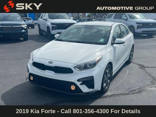 Clear White 2019 Kia Forte LXS