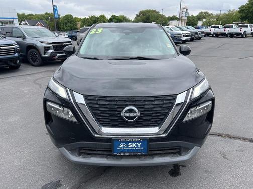 Super Black 2023 Nissan Rogue SV