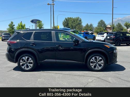 Super Black 2023 Nissan Rogue SV