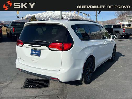 2019 Chrysler Pacifica Touring Plus