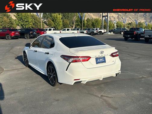 2019 Toyota Camry SE