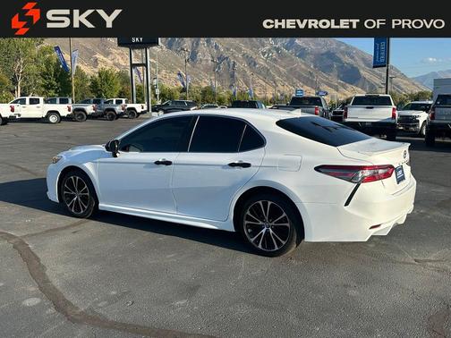 2019 Toyota Camry SE