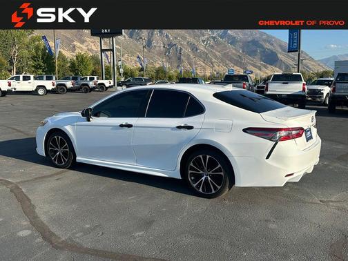 2019 Toyota Camry SE
