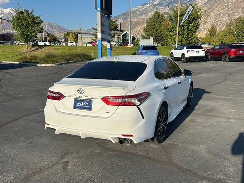 2019 Toyota Camry SE