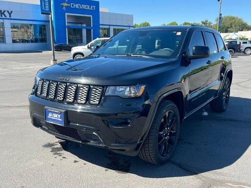 2019 Jeep Grand Cherokee Altitude